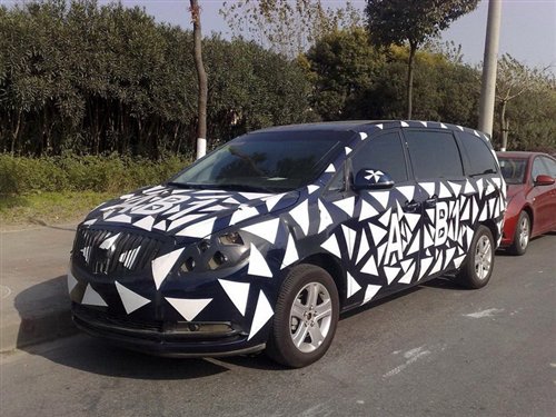 配置全面升级 全新别克GL8国内路试曝光 汽车之家